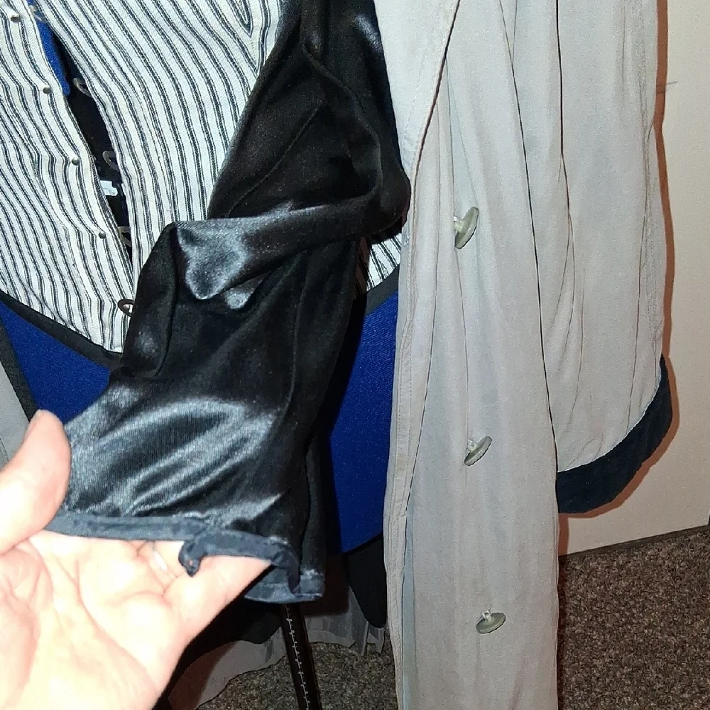 Y2k London Fog Grey Double Breadtef Trench Coat. - Picture 7 of 16